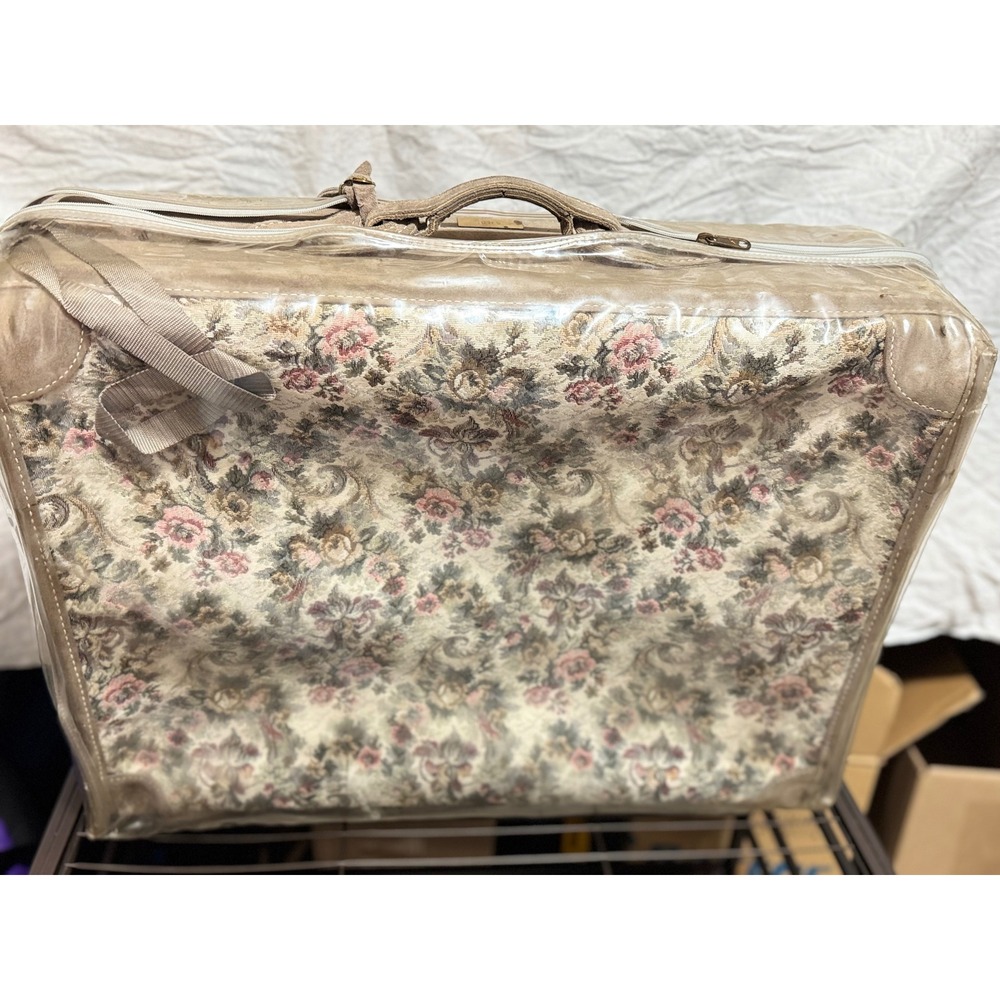 The French Company Tapestry Suitcase Floral Tan Suede Trim Luggage Travel Bag 23